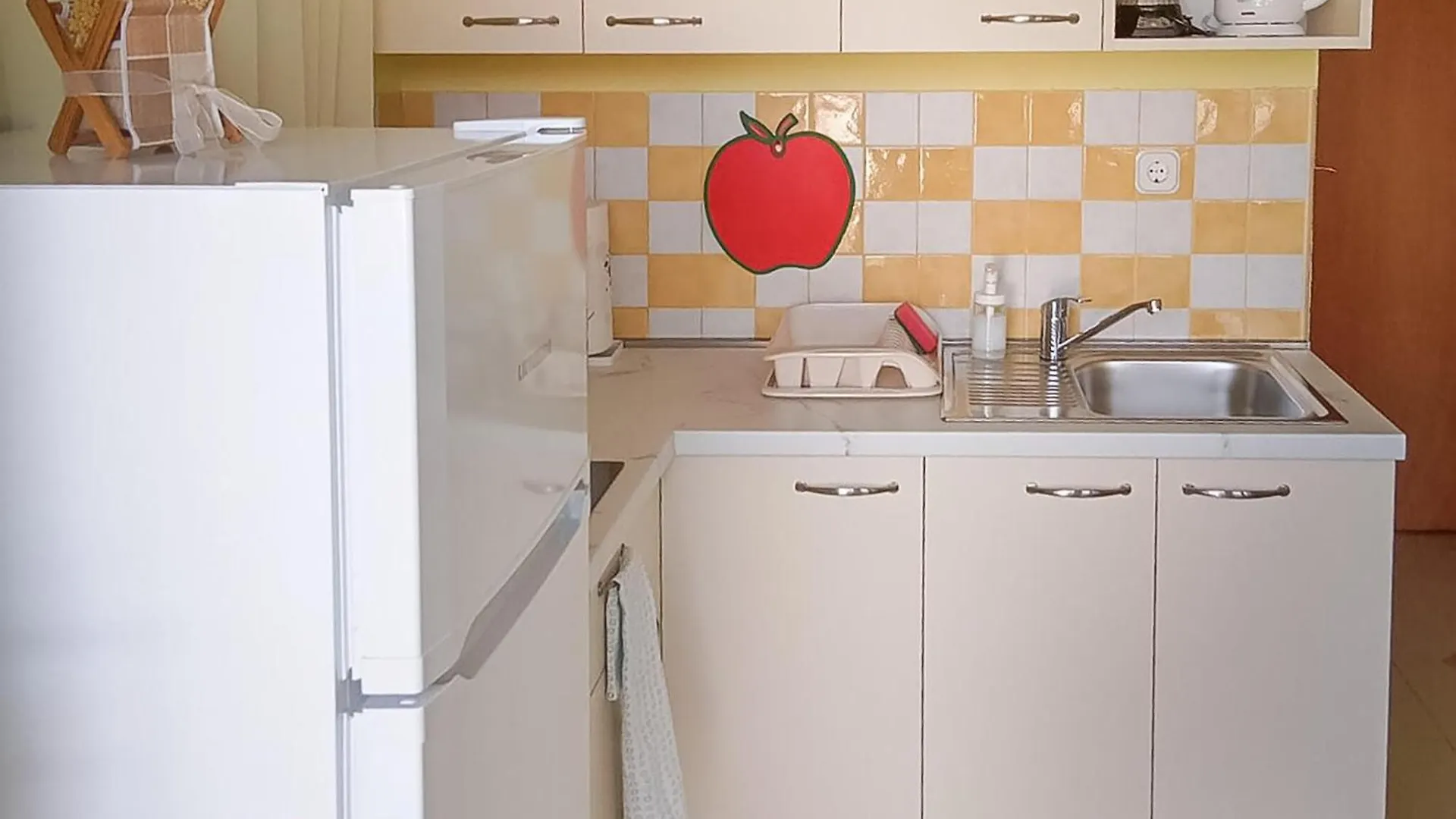 1 Bedroom Beautiful Apartment In Vrbnik