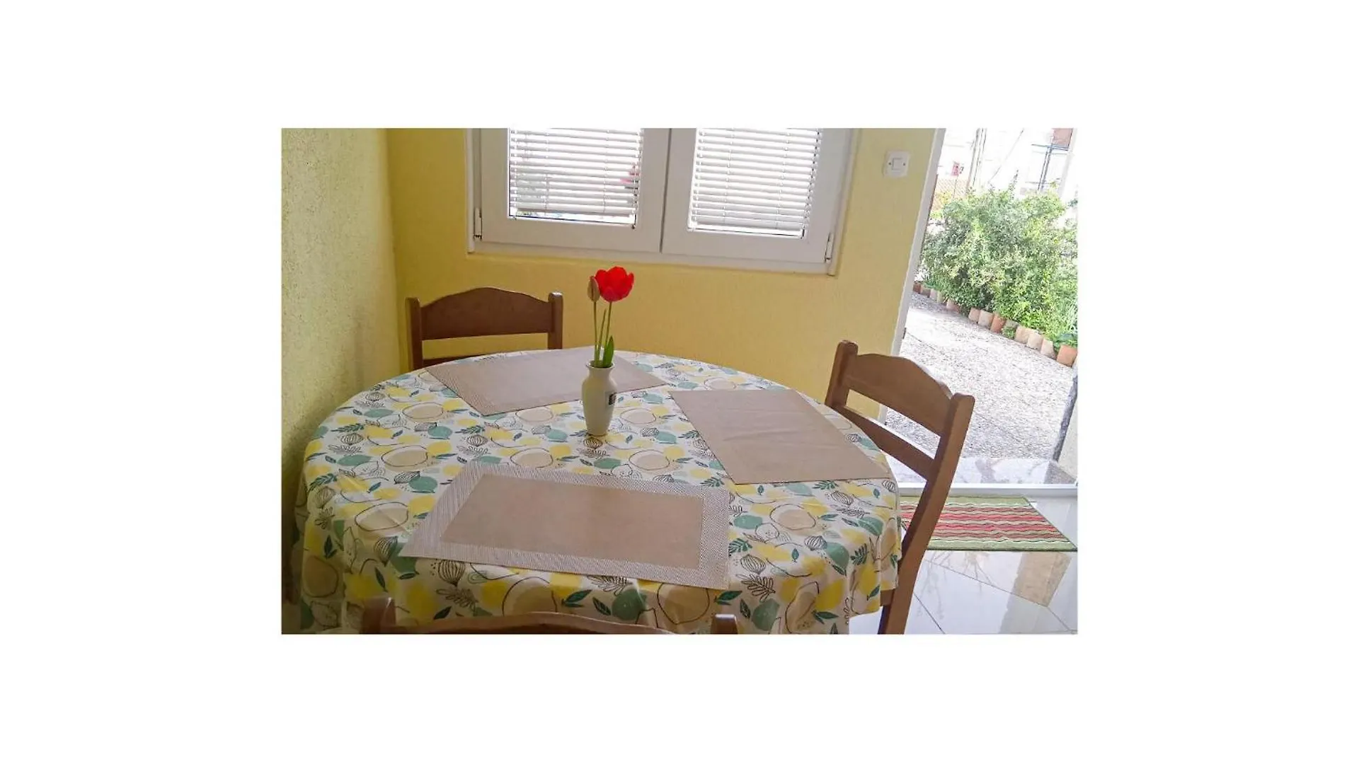 1 Bedroom Beautiful Apartment In Vrbnik